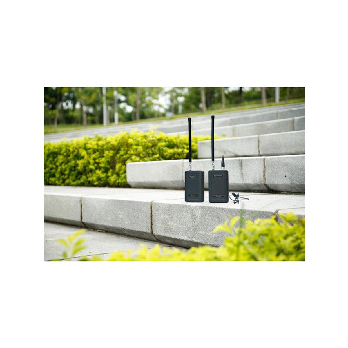 Saramonic SR-WM4C VHF Camera-Mount Wireless Omni Lavalier Microphone System