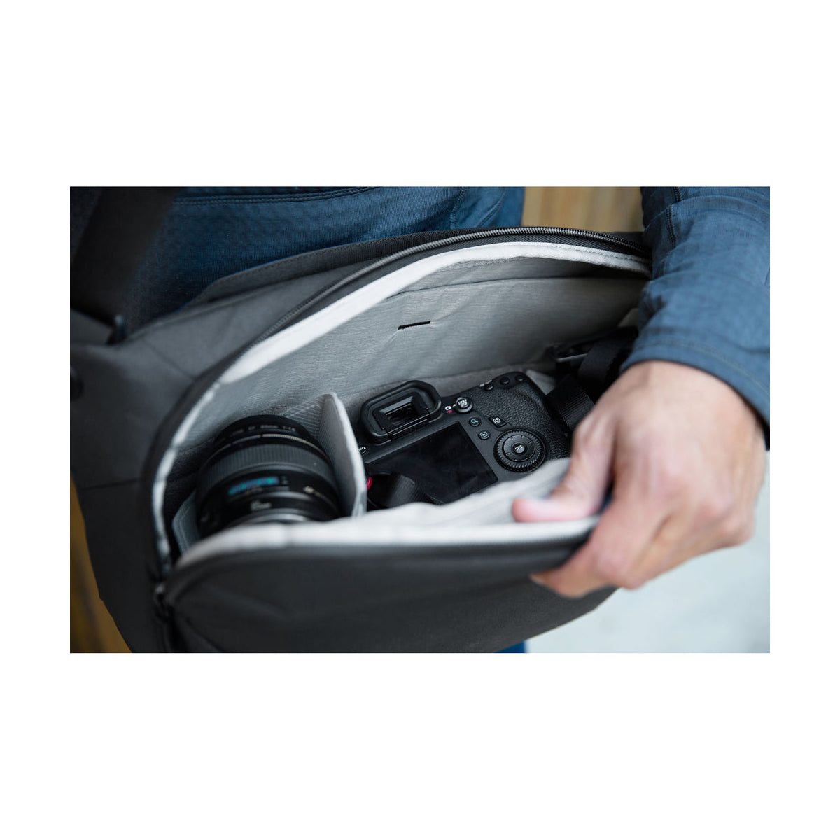 Peak Design Everyday Sling Bag v2 10L Ash Black Version 2