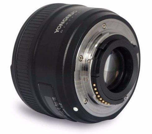Yongnuo YN35mm f/2 Auto Focus Lens for Nikon 35mm