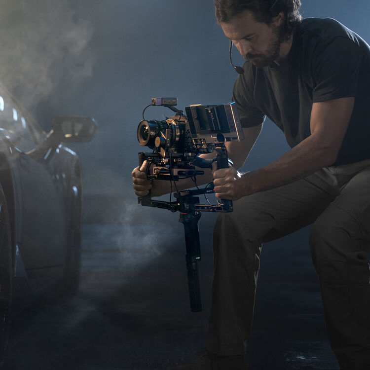 DJI RS 4 Pro Gimbal Stabilizer (Base/Combo) Lightweight 4.5kg Payload OLED Touchscreen Vertical Mode