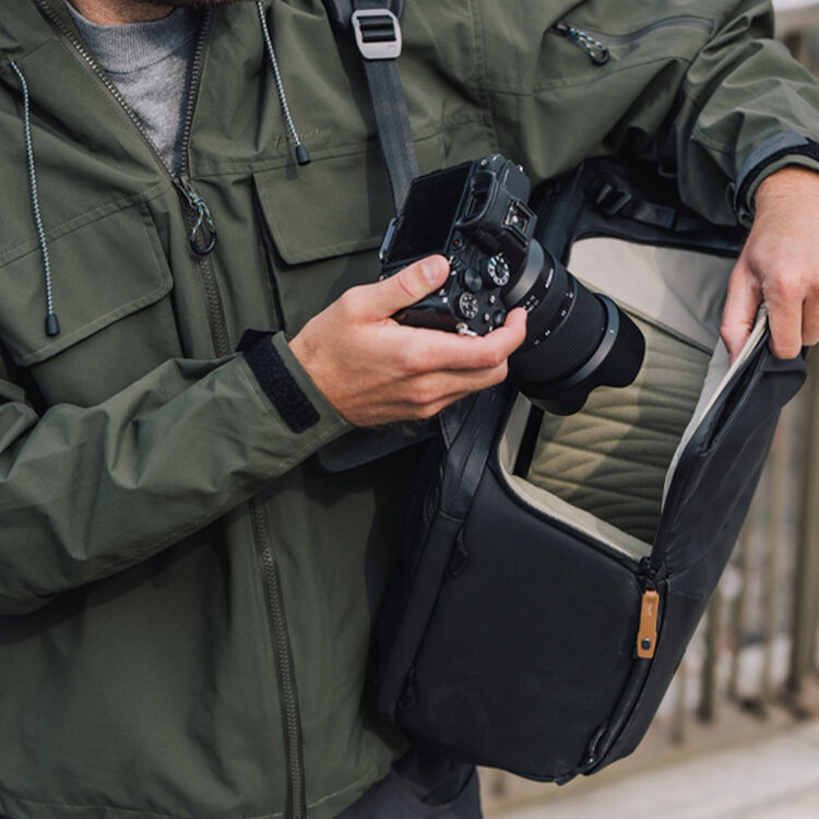 PGYTECH OneGo 2 DSLR Mirroless Camera Backpack 20L / 25L